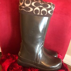Coach snow/rain boots w attached sock top